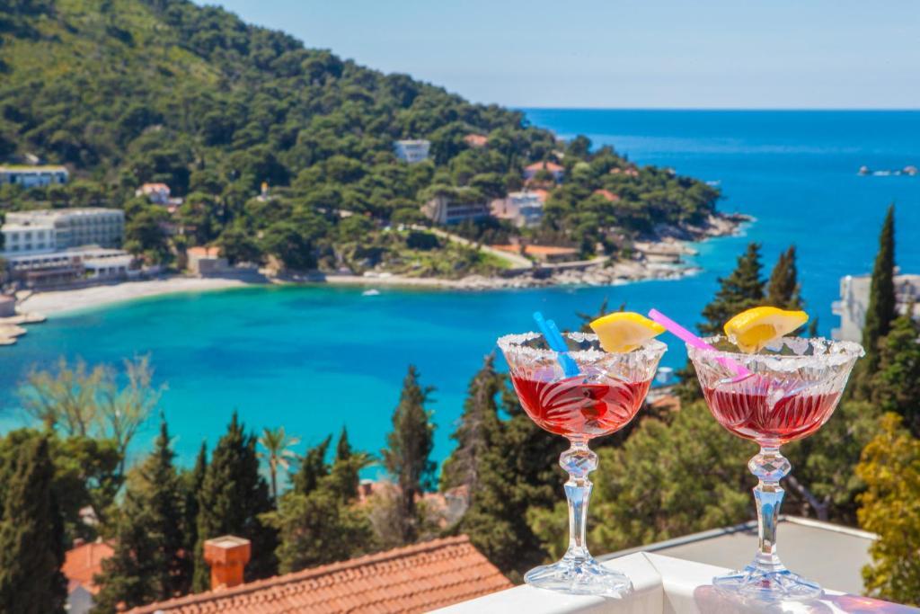 Cosmopolitan House Pensionat 3*