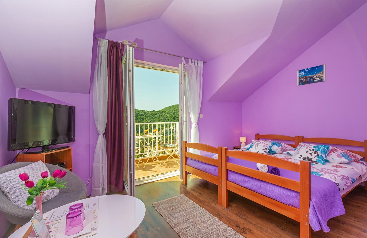 Cosmopolitan House 3*